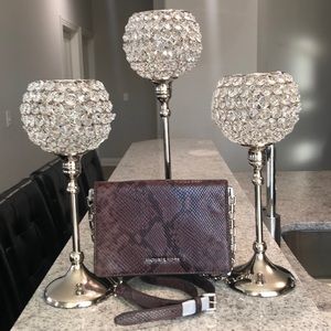 NWT MICHAEL KORSMD BRINKLEY MESSANGER BAG